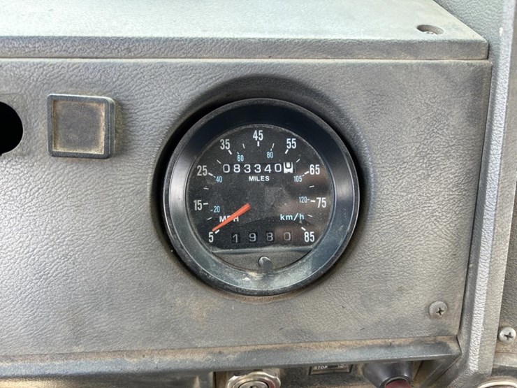 1994-mack-dm688s-image-57