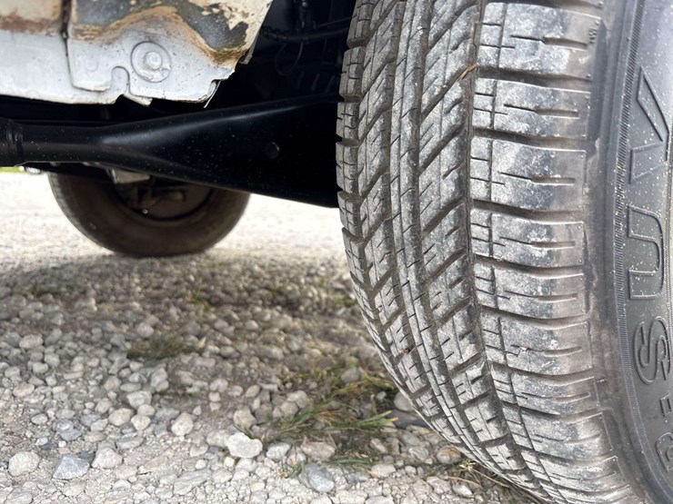 2008-ford-cargo-image-29