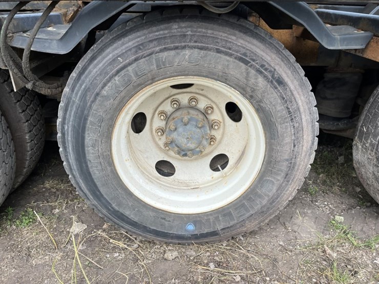1995-ford-l9000-image-117