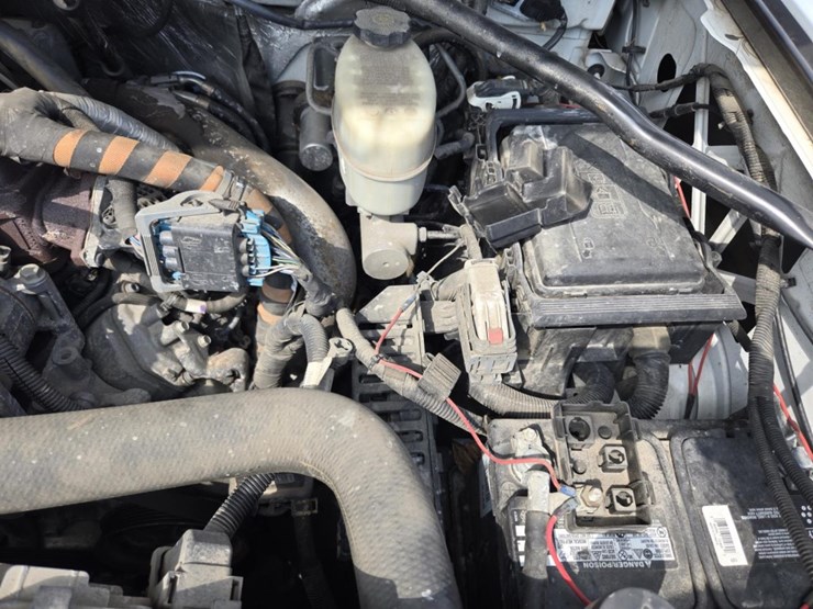 2016-chevrolet-2500hd-image-43