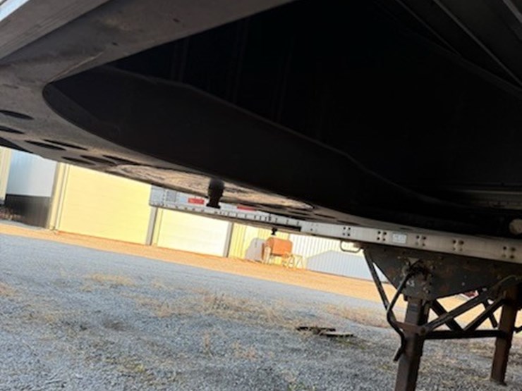 2020-wilson-grain-trailer-image-7