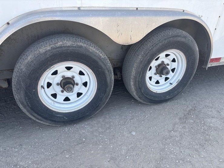 #1311-•-arising-industries-approx-30'-enclosed-trailer-image-11