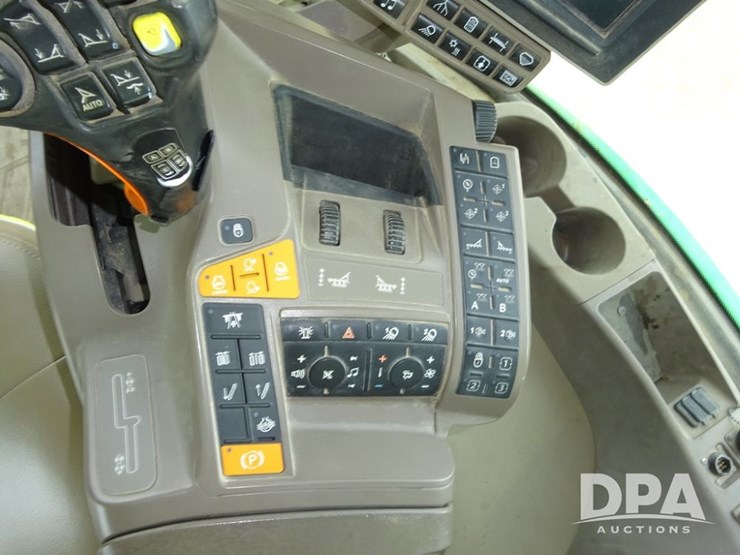 2019-john-deere-f4365-image-111