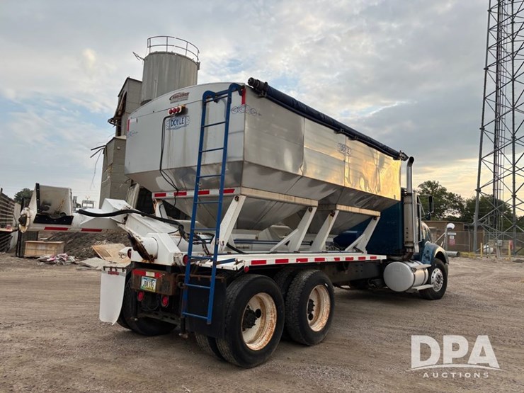 1995-ihc-9400-dry-tender-truck-(pz13881)-image-8