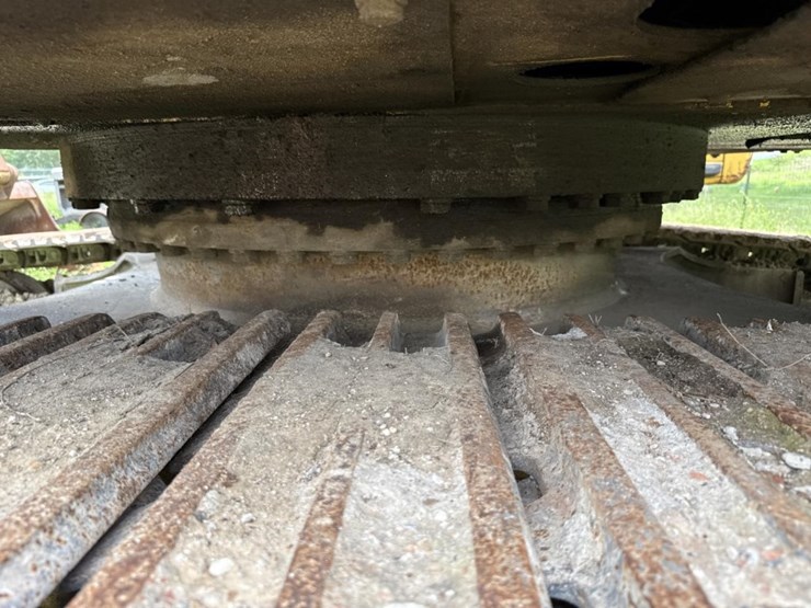 2015-komatsu-pc490-lc-11-image-55