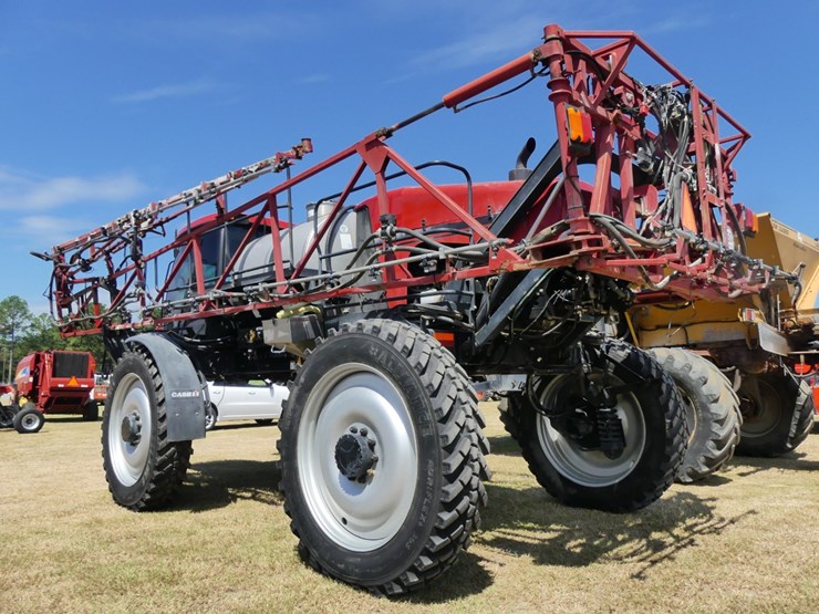 case-ih-patriot-3250-image-4