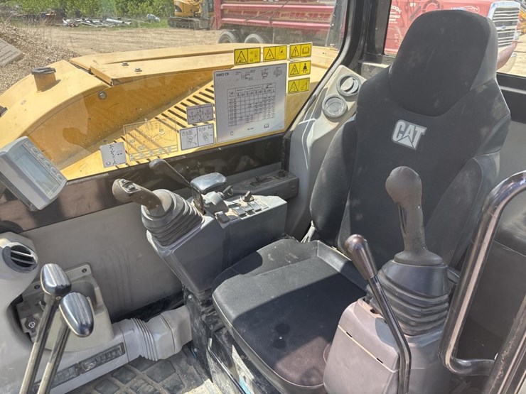 2013-caterpillar-308e2-cr-image-44