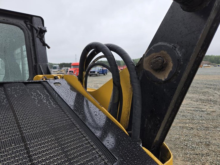 caterpillar-257b3-image-34