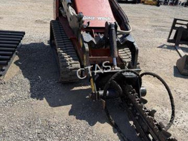 ditch-witch-sk1550-image-4