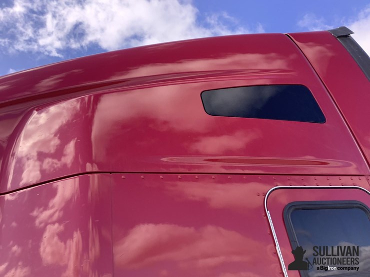 2020-kenworth-t680-image-13