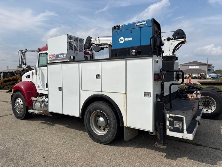 2014-peterbilt-337-image-3