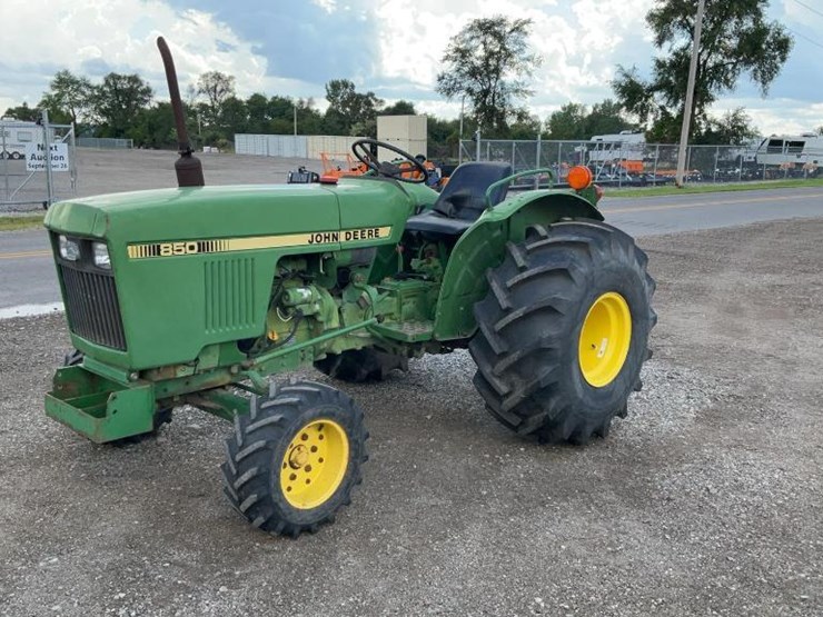 1980-john-deere-850-image-1
