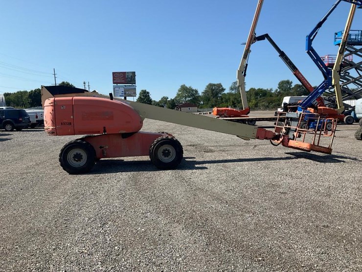 2005-jlg-600s-image-4