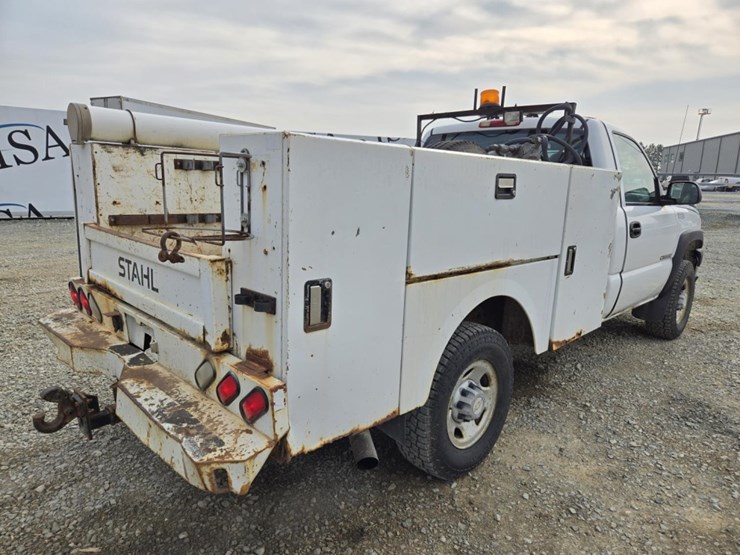2006-chevrolet-2500hd-image-5