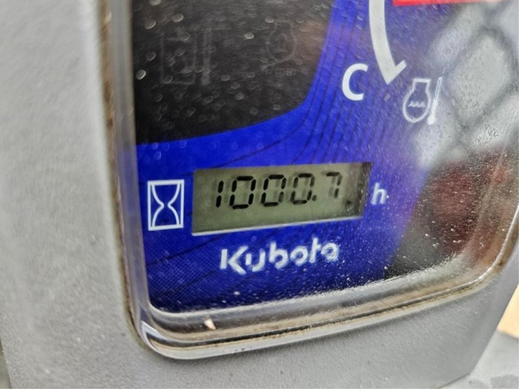 kubota-svl75-2-image-26
