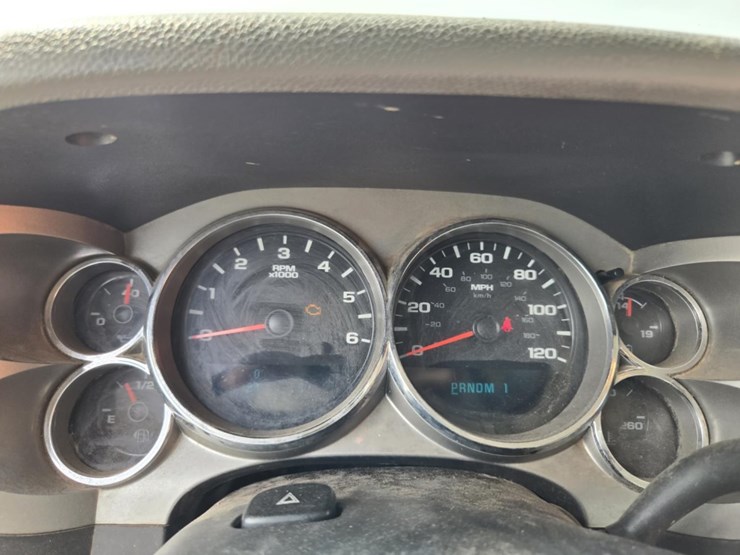 2011-chevrolet-2500hd-image-55