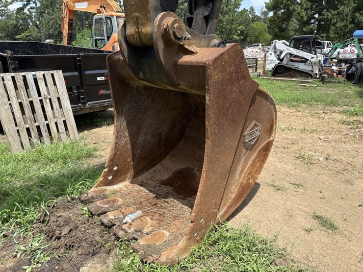 2015-komatsu-pc490-lc-11-image-11