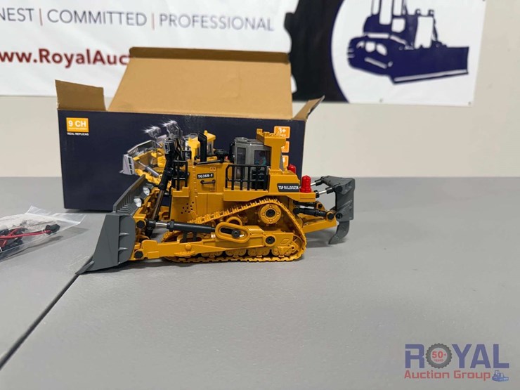 top-9-channel-rc-bulldozer-image-7