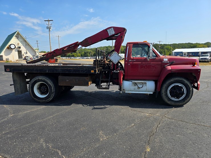 1990-ford-f800-image-28