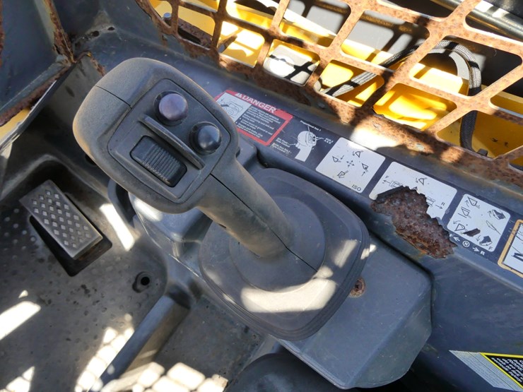 deere-333e-image-12