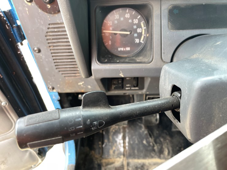 1990-jeep-wrangler-image-77