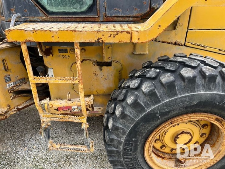 deere-444j-image-27