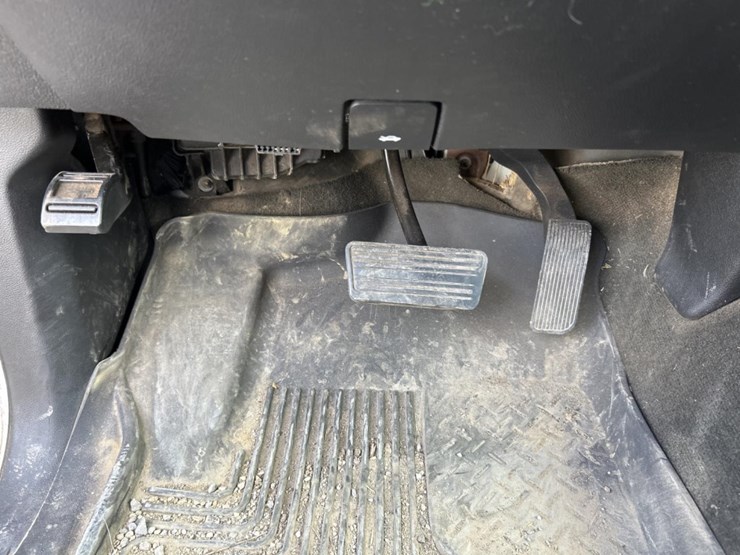 2018-chevrolet-2500-image-22
