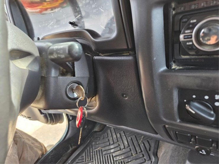1999-jeep-wrangler-image-25