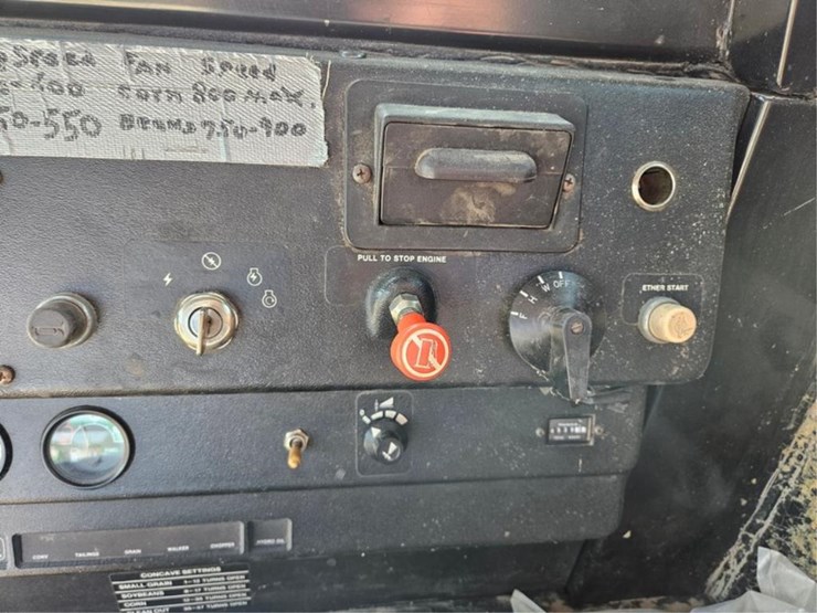 john-deere-7720-titan-ii-image-57