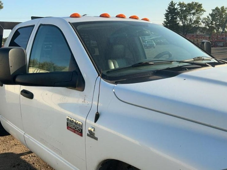 2007-dodge-ram-3500-image-52