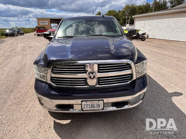 2016-dodge-ram-1500-image-14