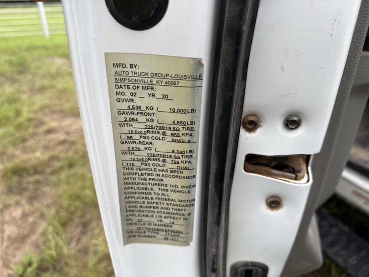 2020-ford-f550-image-60