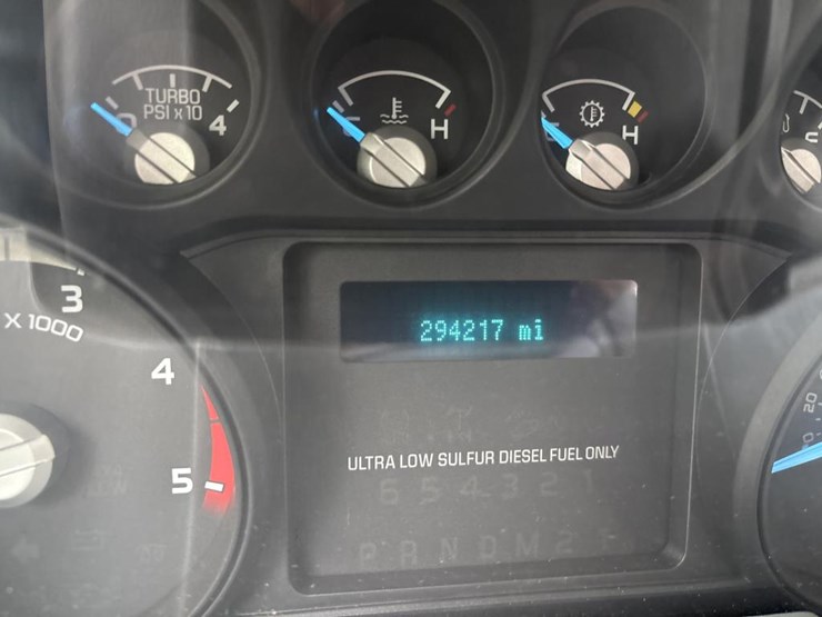 2012-ford-f550-image-50