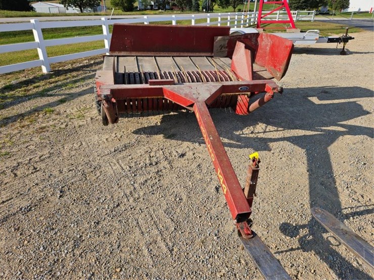 new-holland-144-image-8