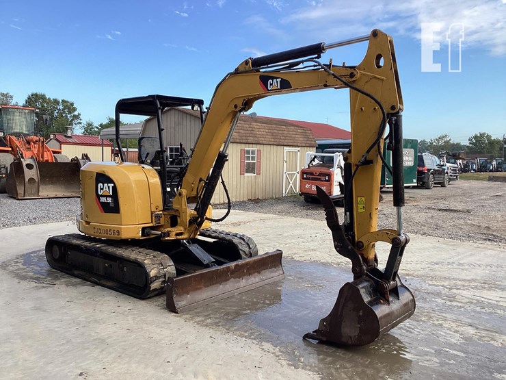 2015-caterpillar-305.5e2-cr-image-6