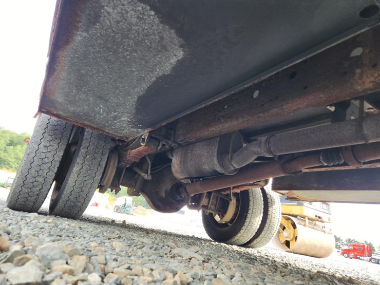 2002-ford-f550-image-44