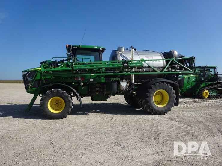 2020-john-deere-f4365-image-44