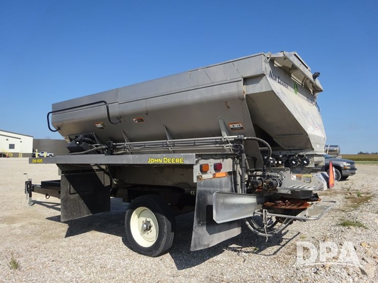 2021-john-deere-f4365-image-21