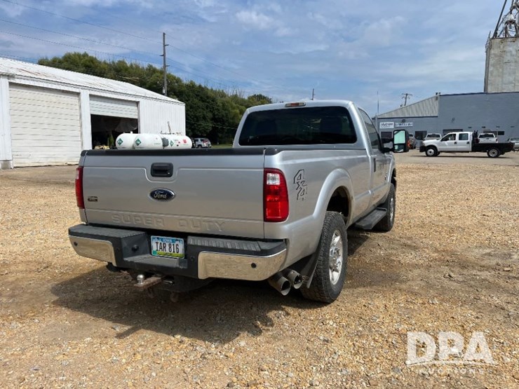2013-ford-f250-xlt-image-10