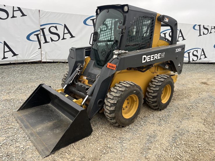 2014-deere-326e-image-1