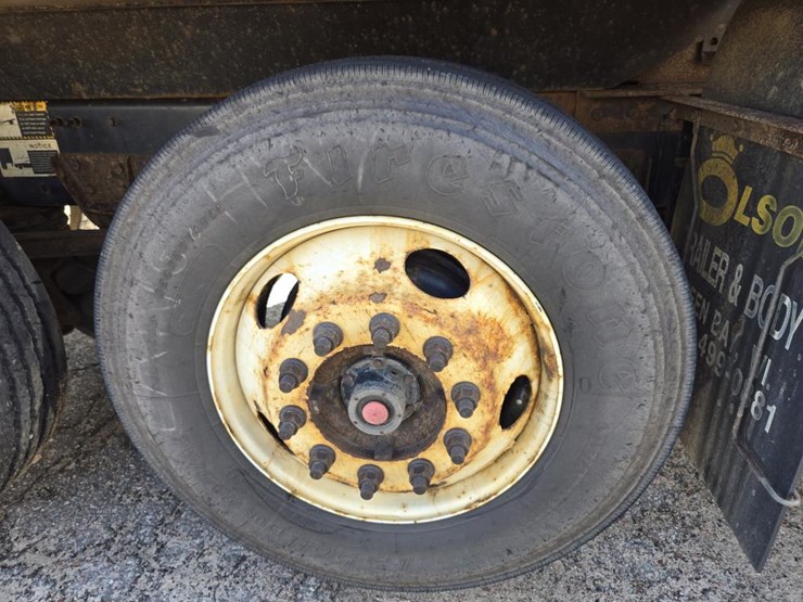 2015-mack-granite-gu813-image-105