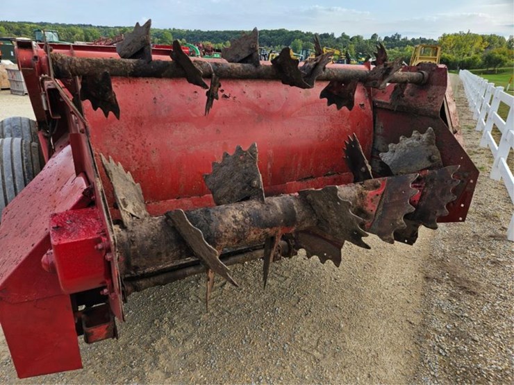 new-holland-195-image-19