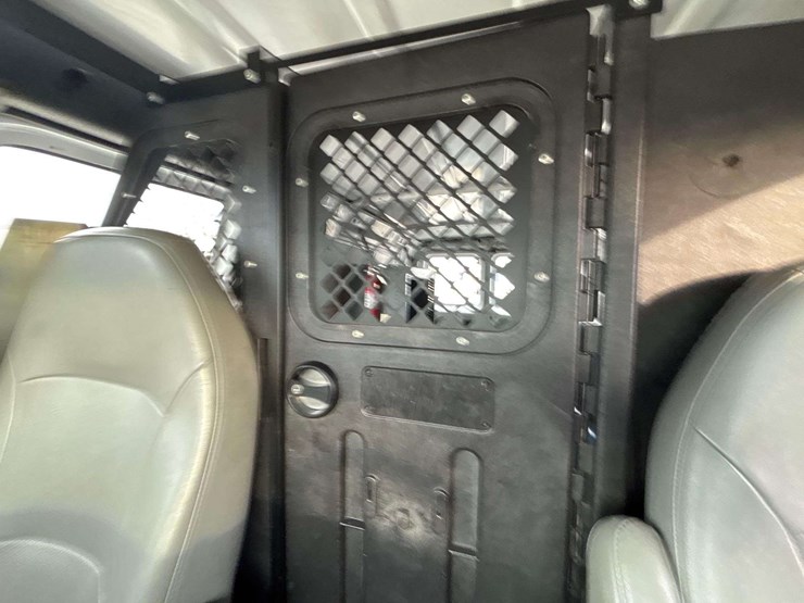 2008-ford-cargo-image-22
