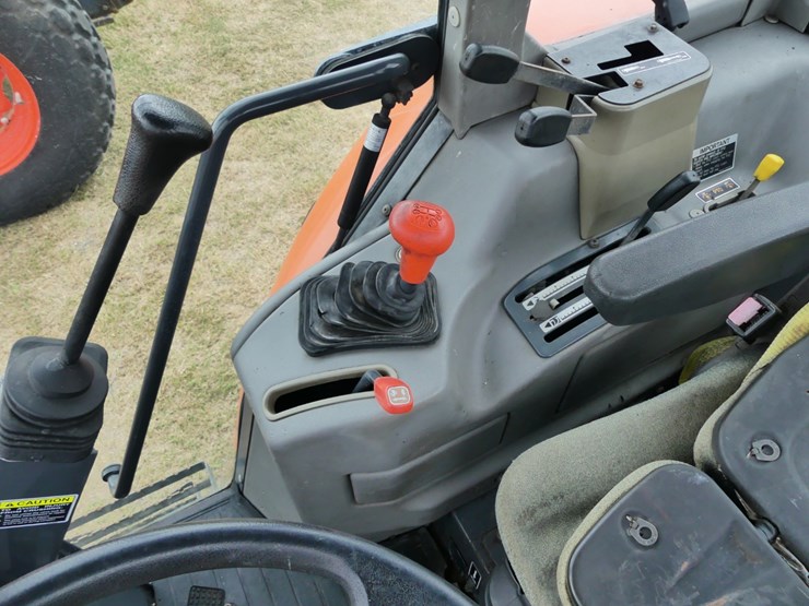 2005-kubota-m105s-image-13