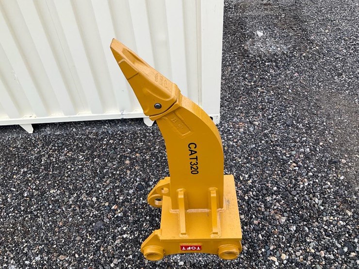 caterpillar-320-image-1