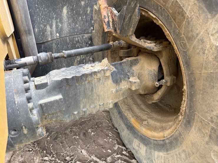 caterpillar-th407c-image-46