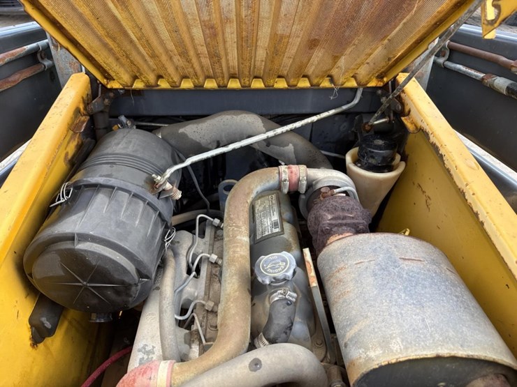 2002-new-holland-ls180-image-32