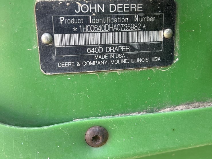 2010-john-deere-640d-image-17
