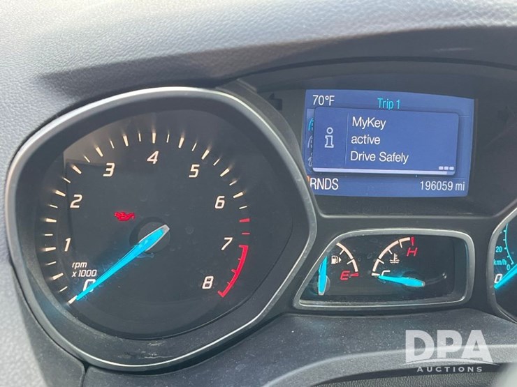 2015-ford-escape-se-image-44