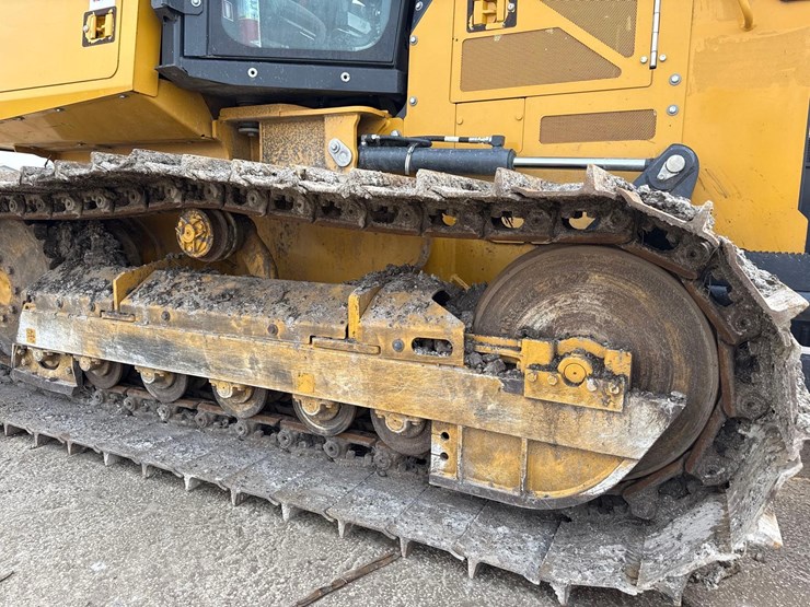 2023-deere-450-lgp-image-10